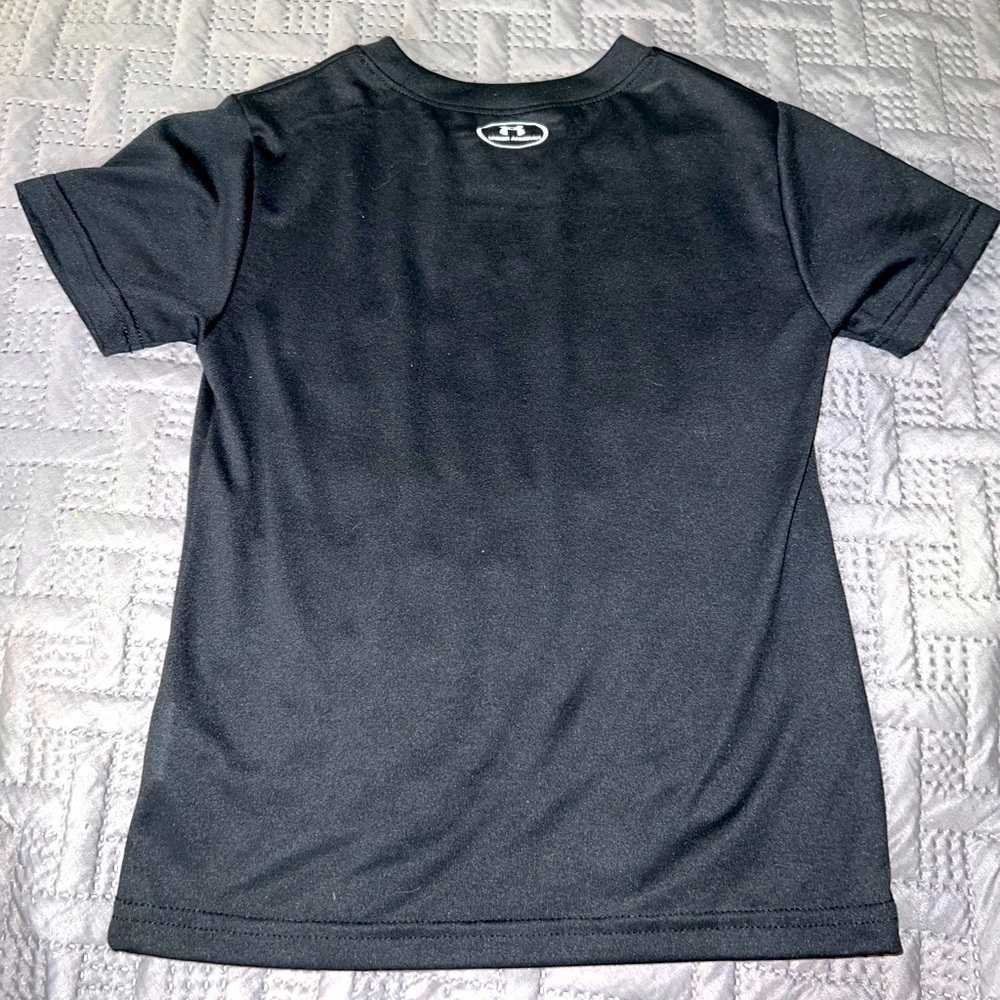 Under Armour Dri-fit shirt​​​ - Picture 3 of 3